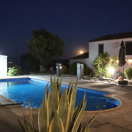 Casa De La Familia -