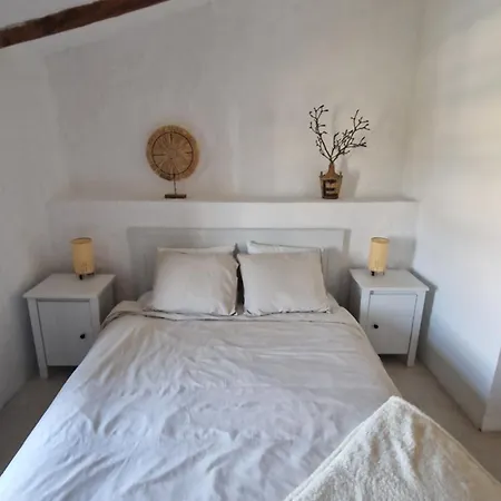 Casa De La Familia -