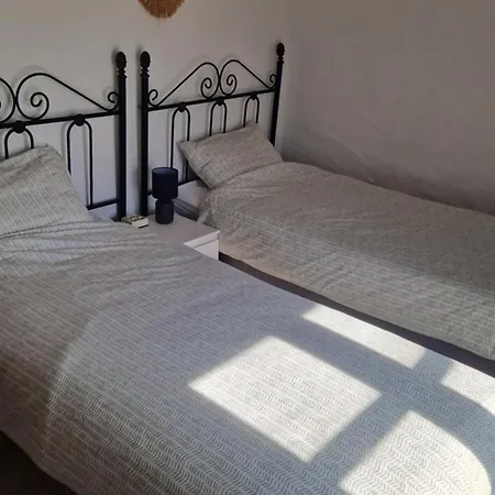Couette-café Casa De La Familia - Baza